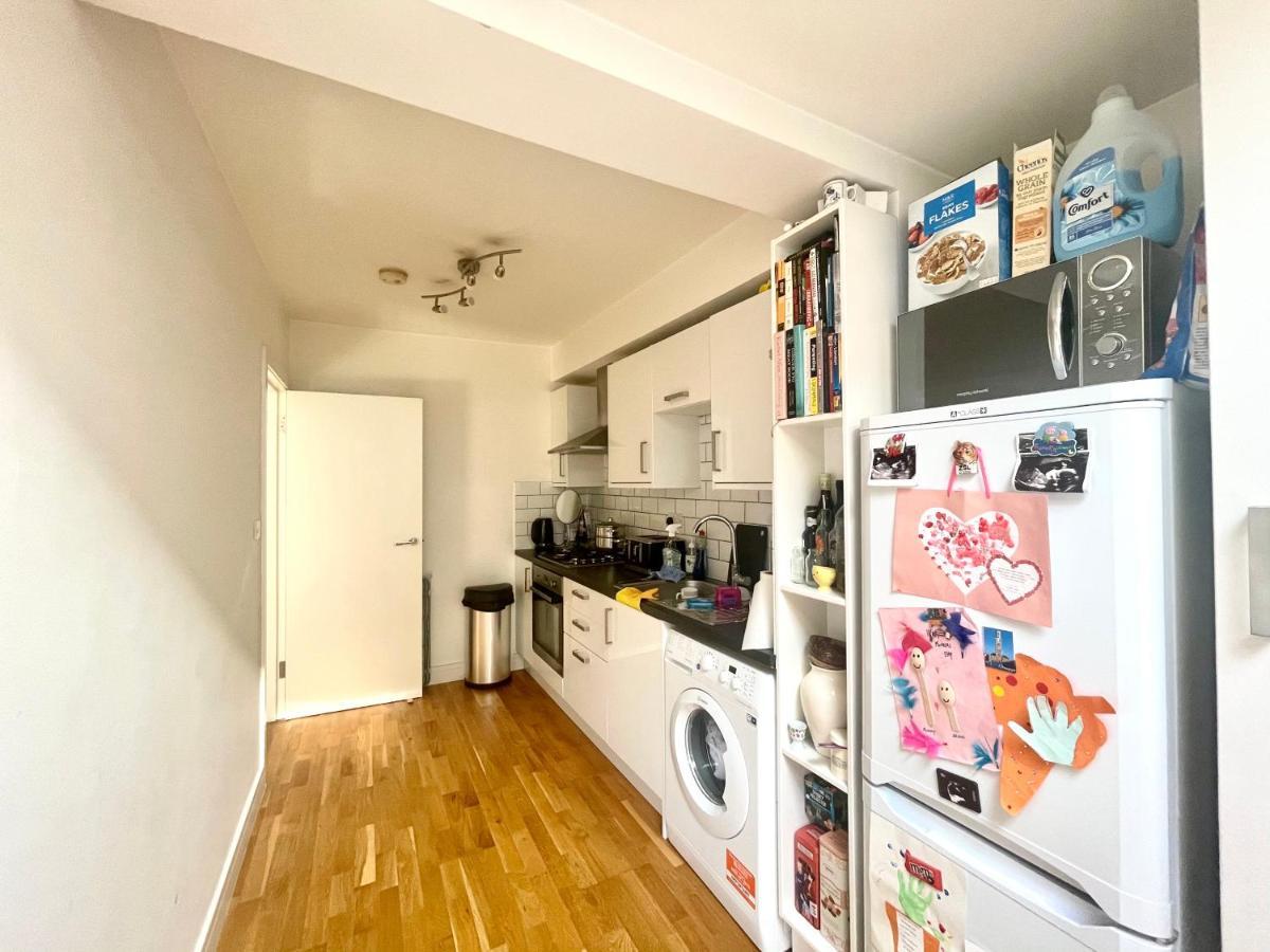 139 Guest House Camden Town 런던 외부 사진